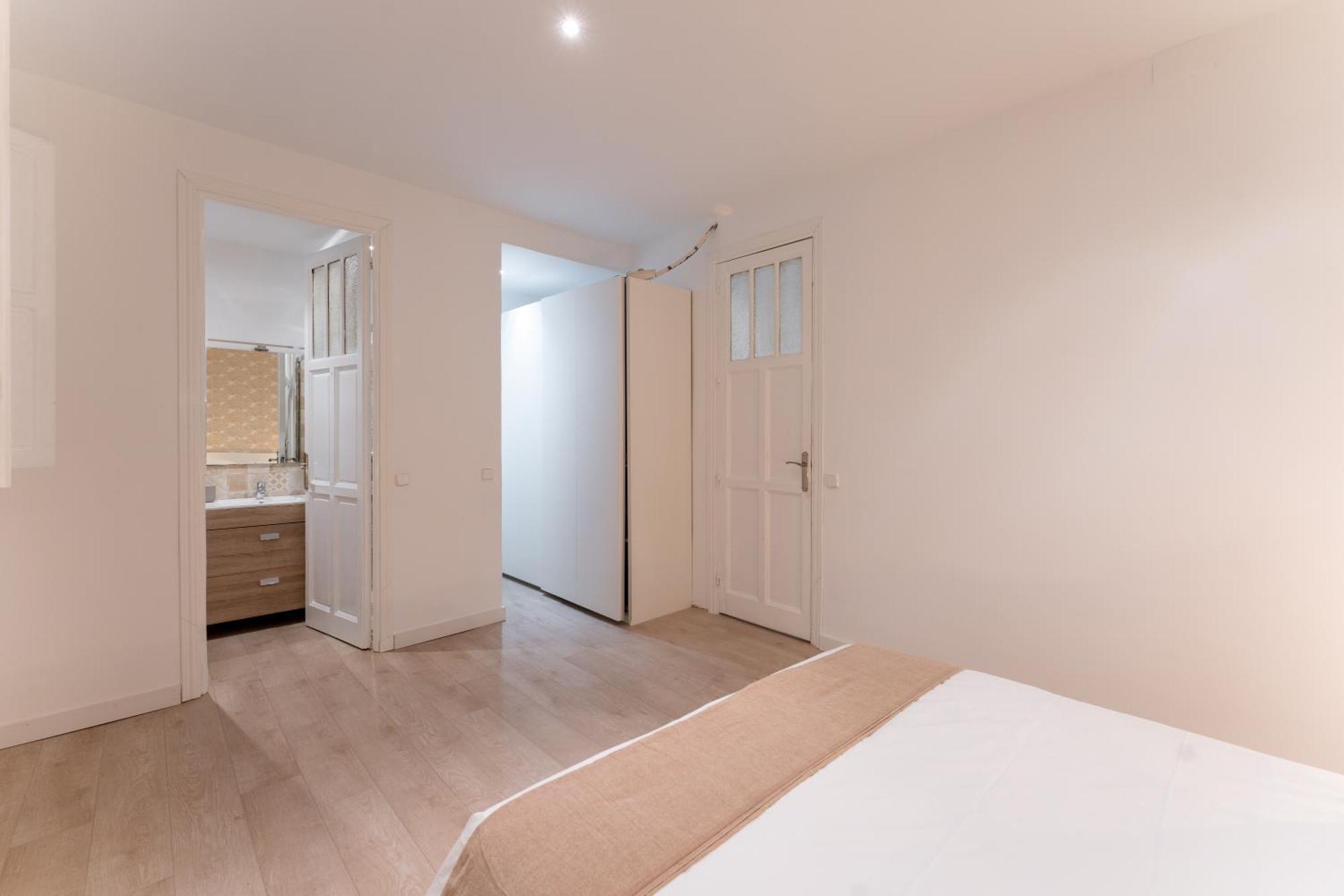 Luxe Apartment In Chamberi Chic Madrid Exterior foto